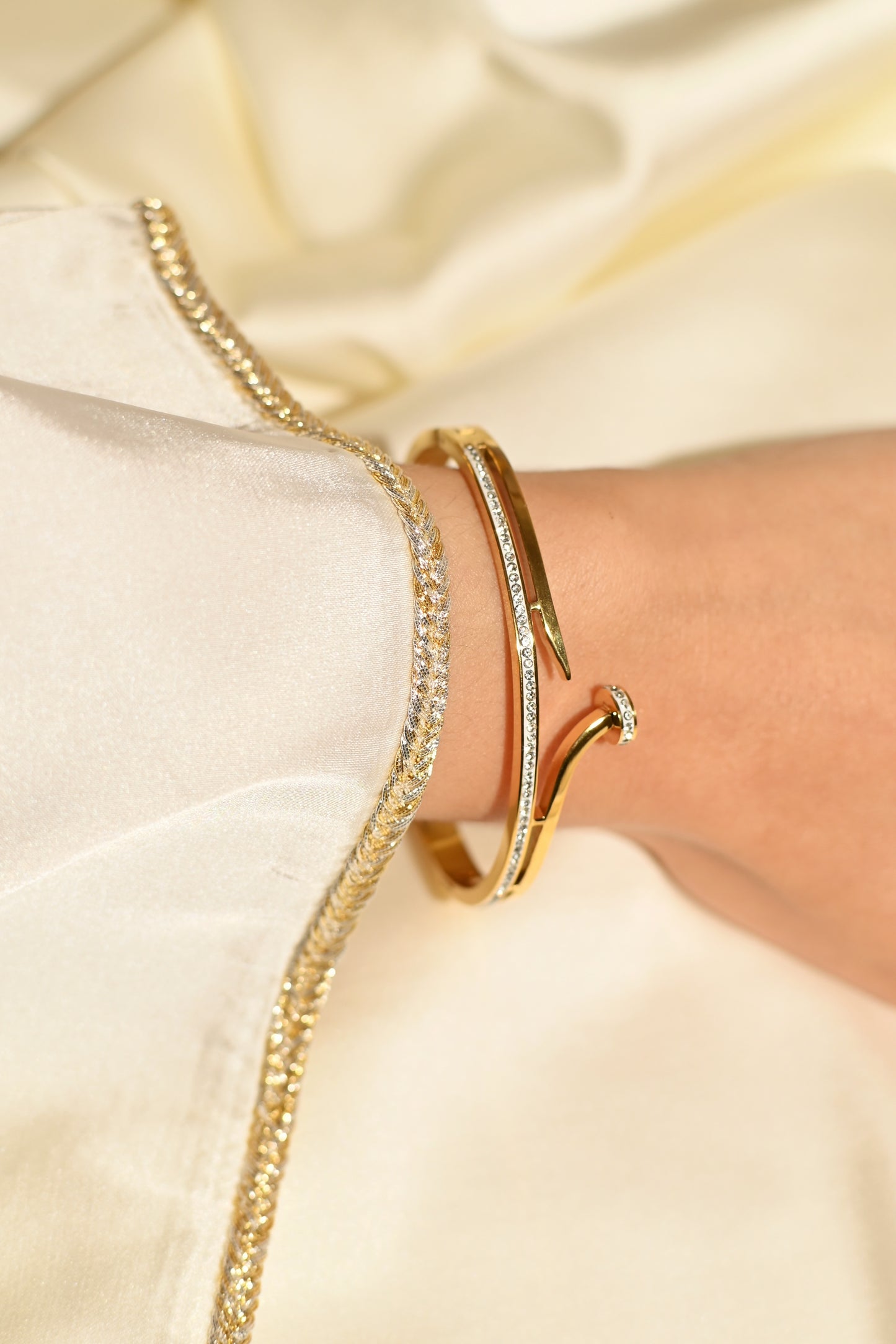 HEAD NAIL I Bangle