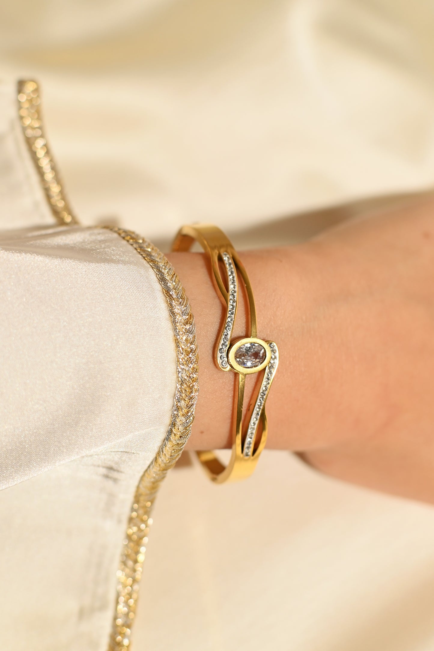 DOUBLE CRYSTAL NAIL HEAD Bangle