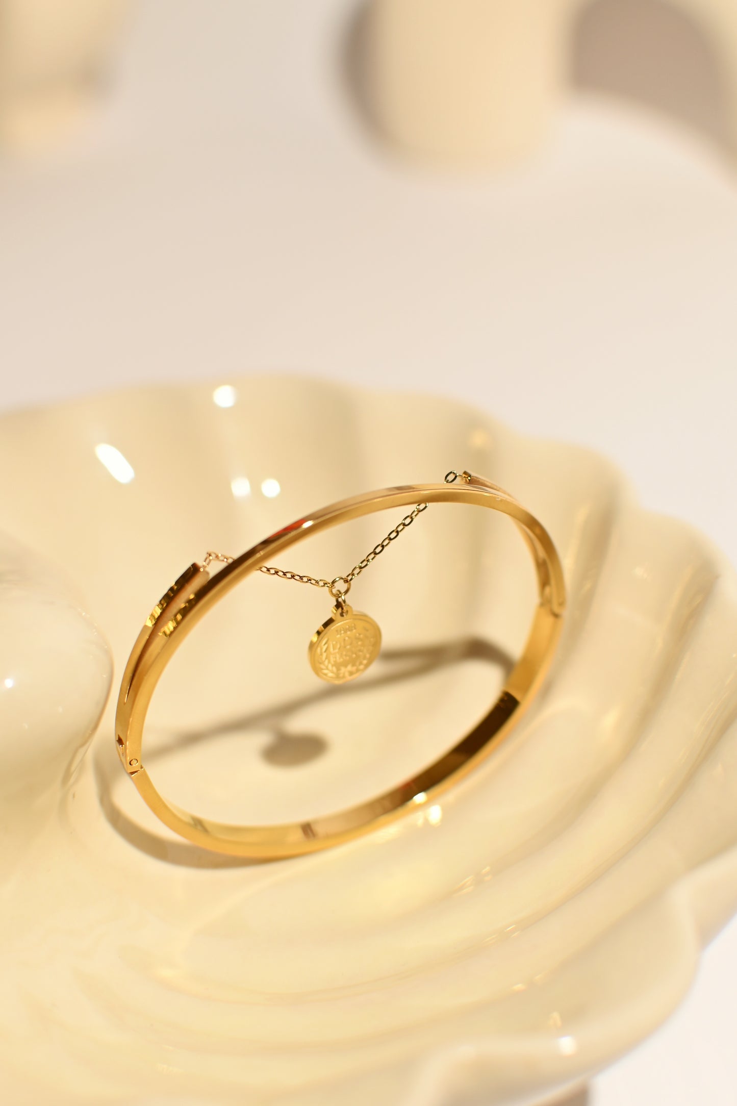 DOS PESOS Bangle