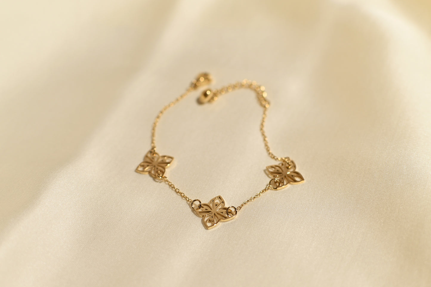 FLOWER BRACELET