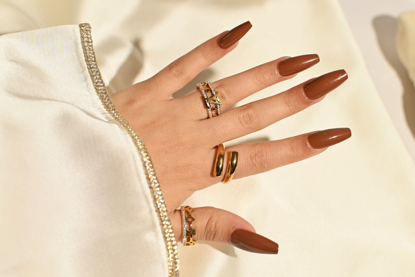 LV I RING