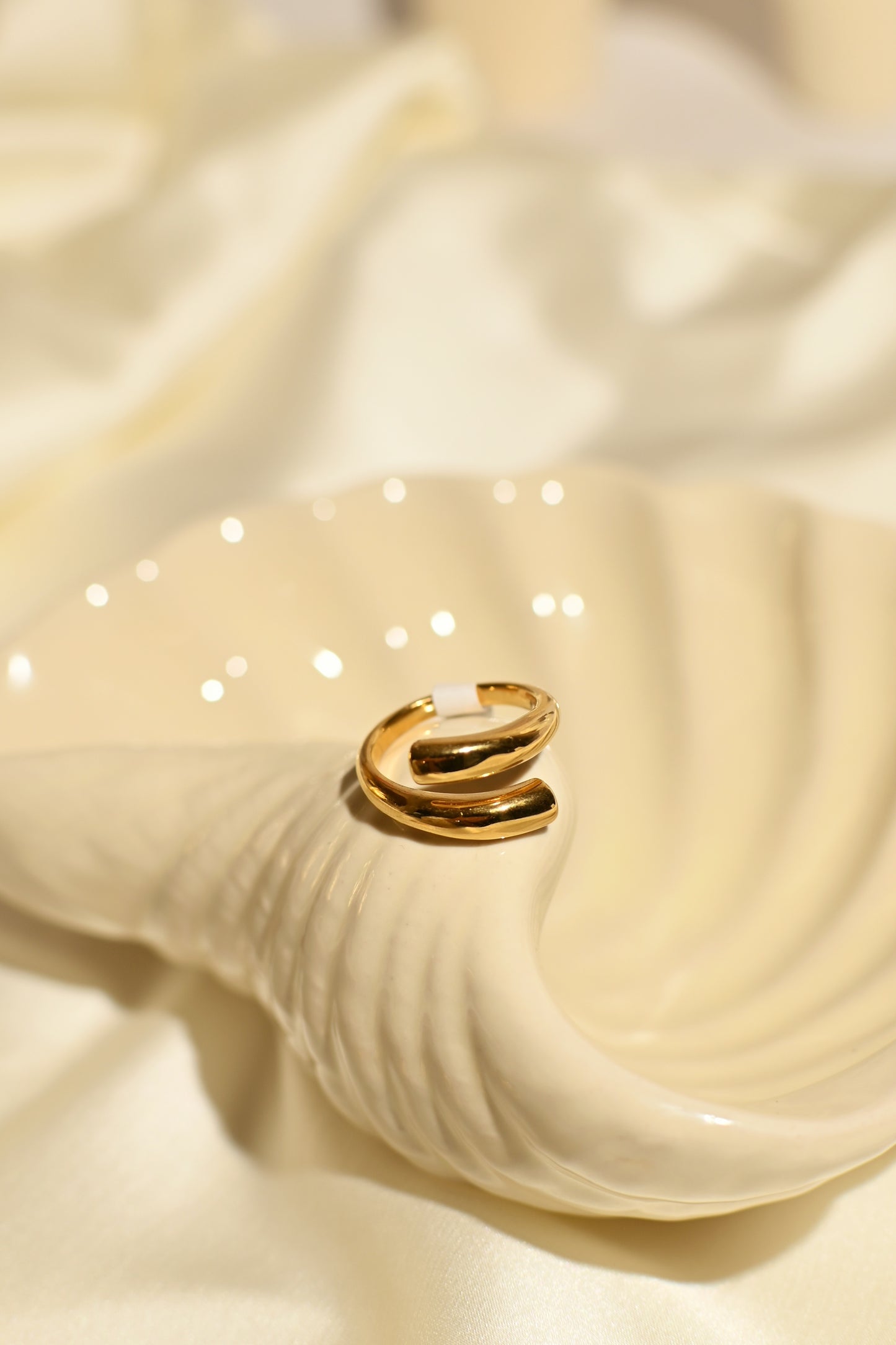 HUG RING